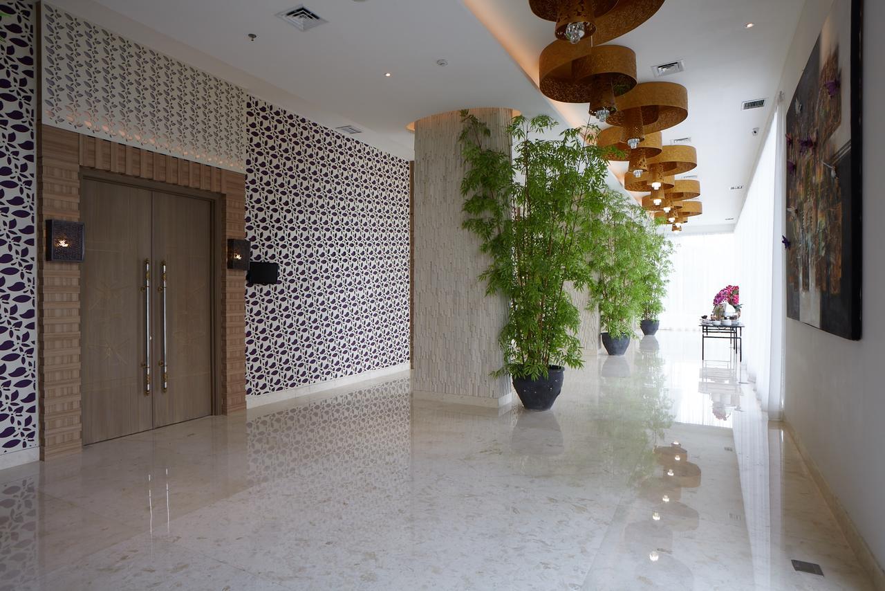 Ibis Styles Cikarang Hotel Luaran gambar