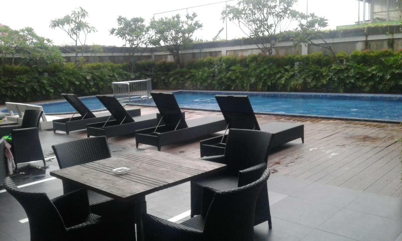 Ibis Styles Cikarang Hotel Bekasi Luaran gambar