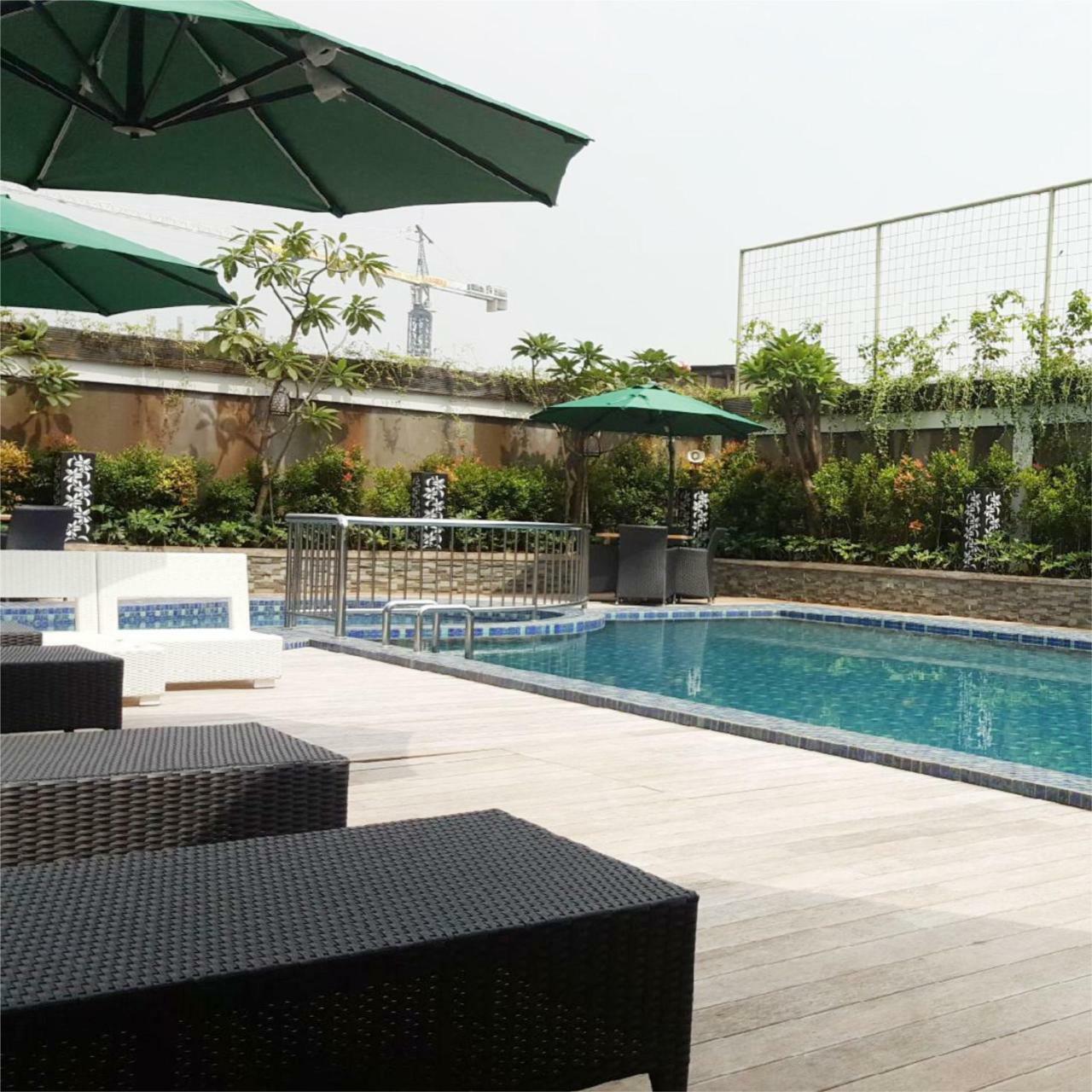 Ibis Styles Cikarang Hotel Luaran gambar