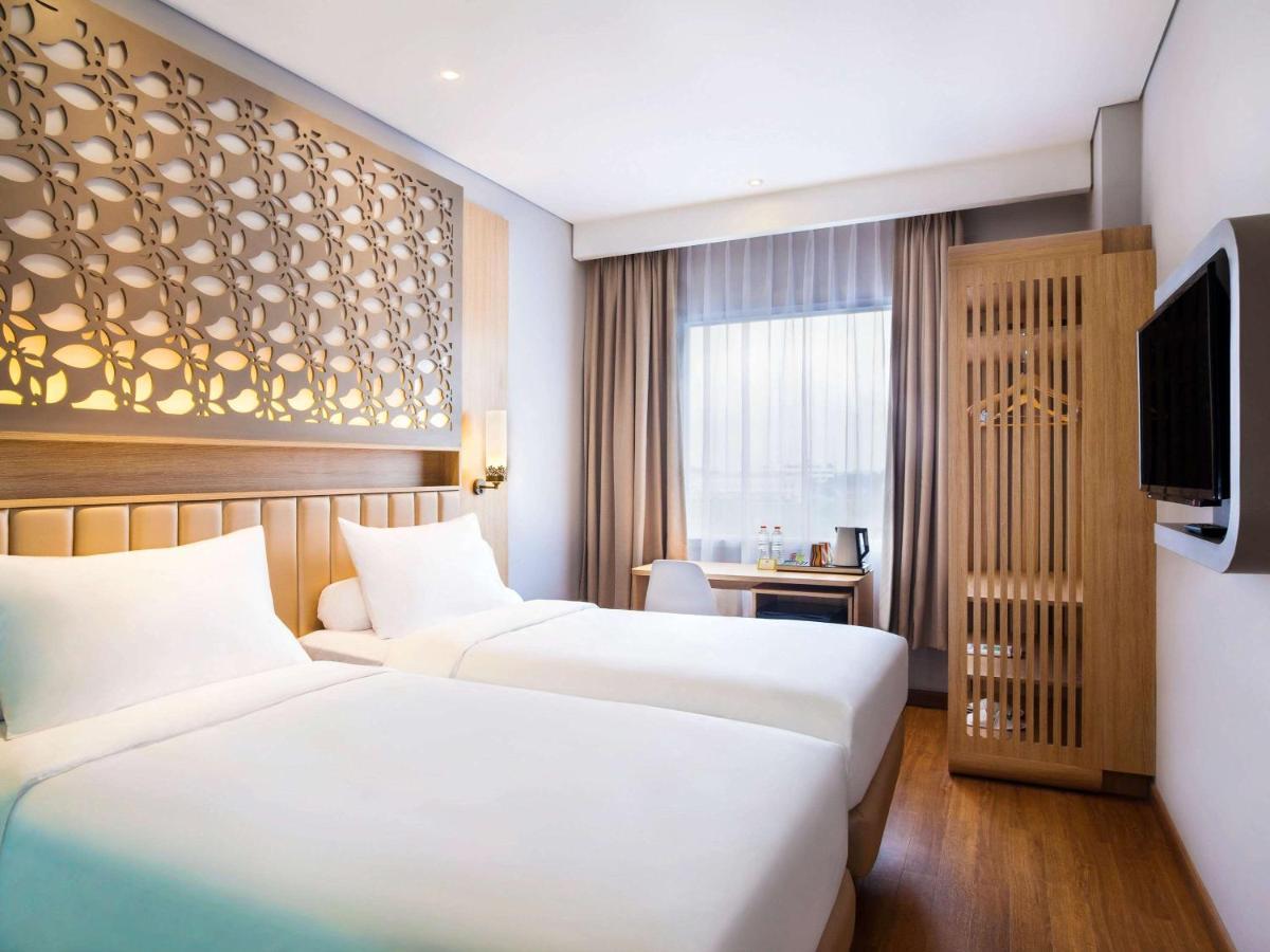 Ibis Styles Cikarang Hotel Luaran gambar